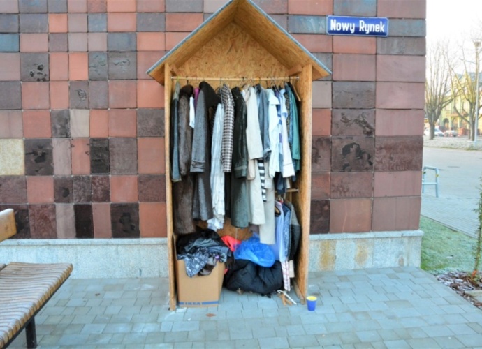 Akcja "Wymiana Ciepła" w Pułtusku (Zdjęcie szafy z ubraniami 2)