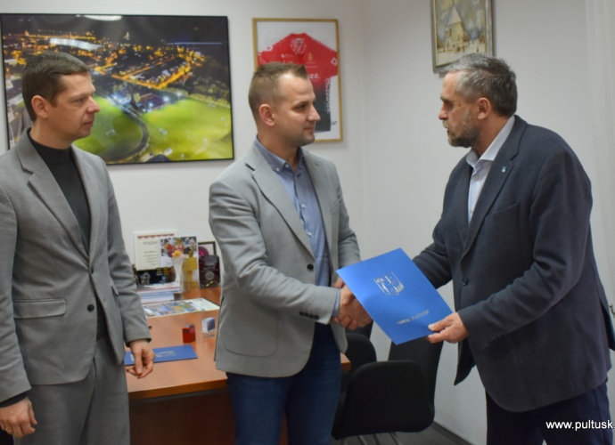 Podpisanie umowy na promocję Gminy Pułtusk z Pułtuskim Stowarzyszeniem Futsalu „Wenecja Pułtusk” 9