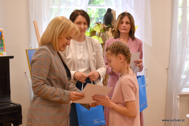 konkurs plastyczny ,,Kolorowe wiersze Juliana Tuwima”