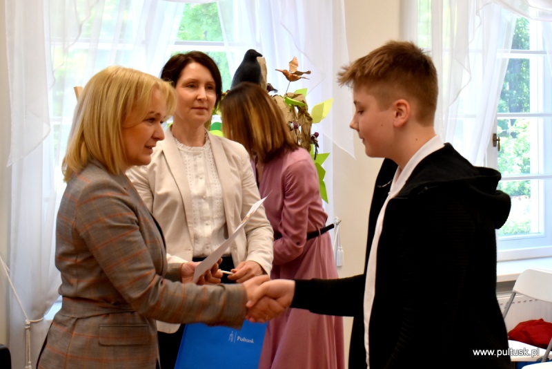 konkurs plastyczny ,,Kolorowe wiersze Juliana Tuwima”