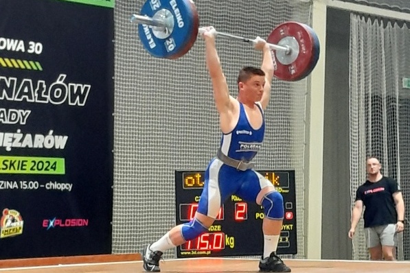 Dominik Jaskot podrzuca 115kg w walce o zwyciestwo (2)