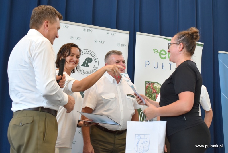 Turniej w tenisie stołowym