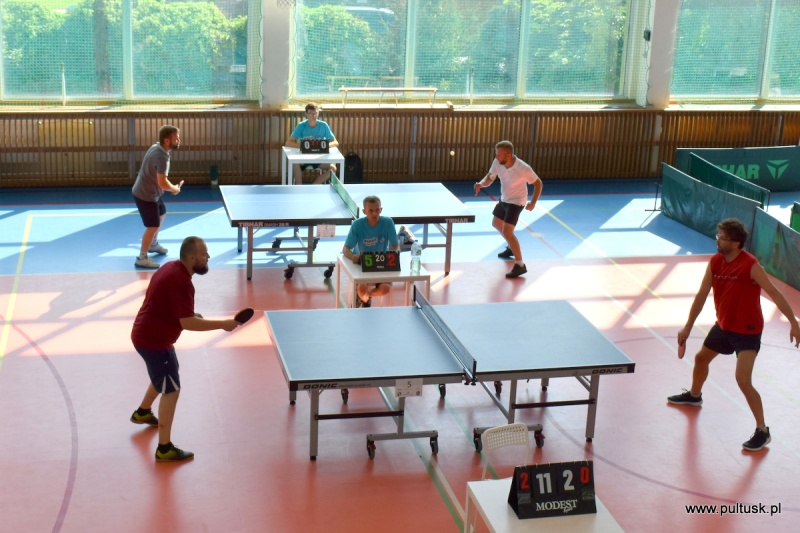 Turniej w tenisie stołowym