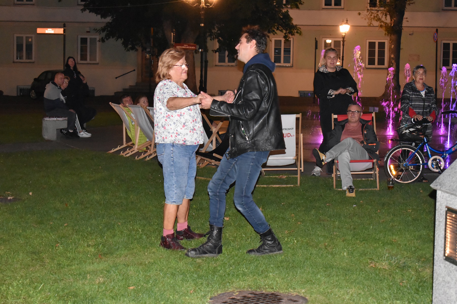 Zabawa przy fontannie po raz piąty 