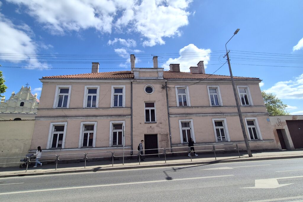 Zdjęcie z Trasy Eko-busu (Budynek dawnego więzienia)