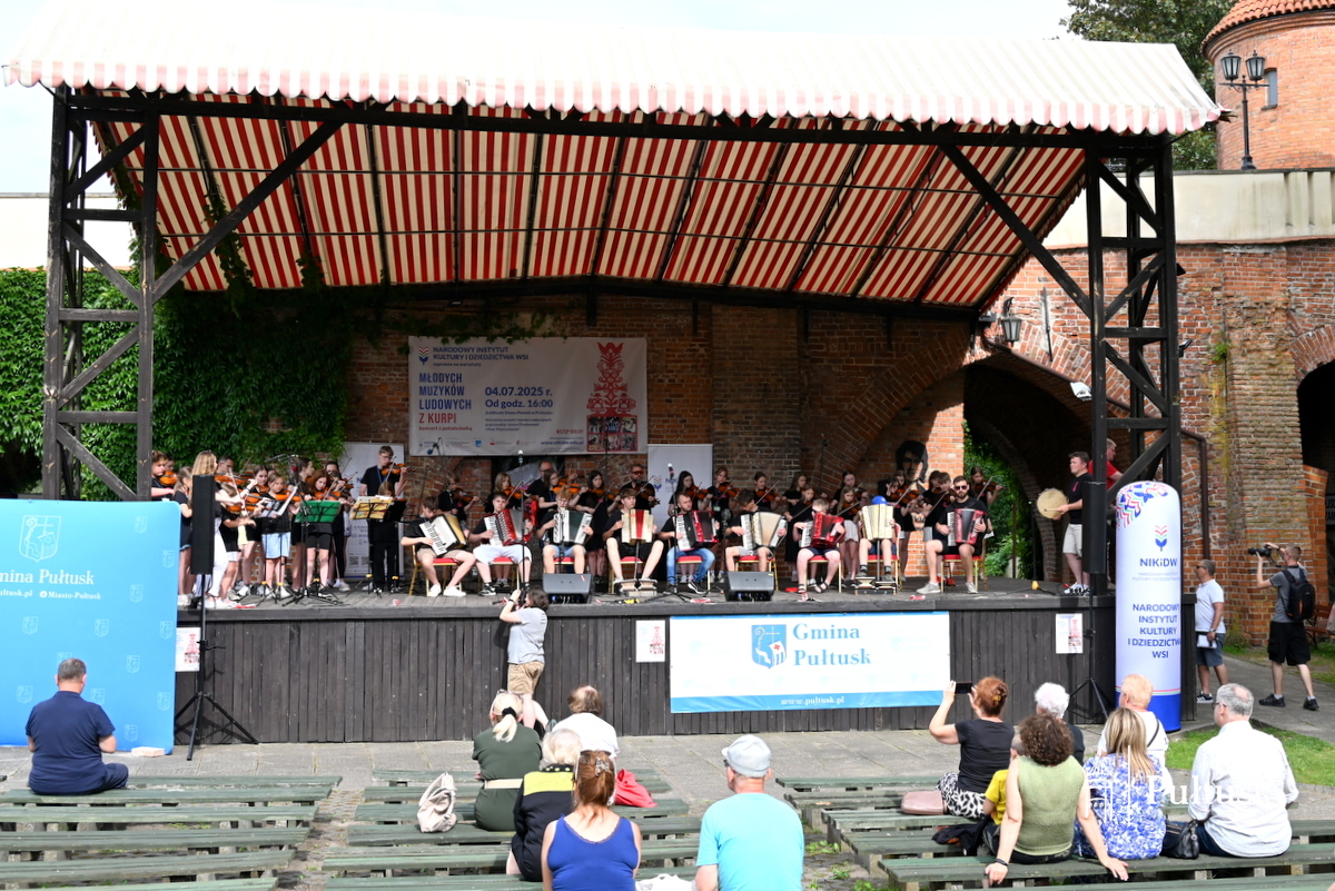 III edycja Warsztatów dla Młodych Muzyków Ludowych z Kurpi (15)