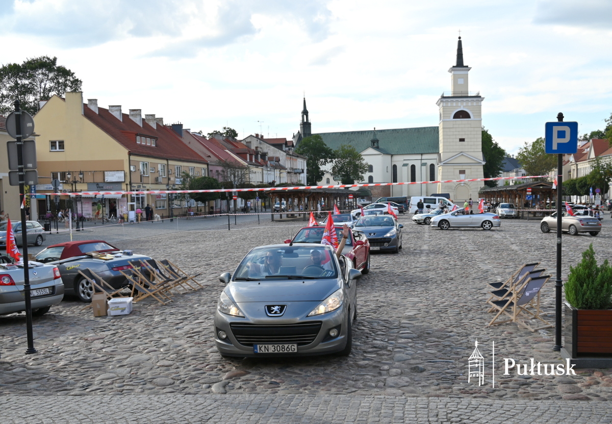 Kabriolety ponownie na pułtuskim Rynku