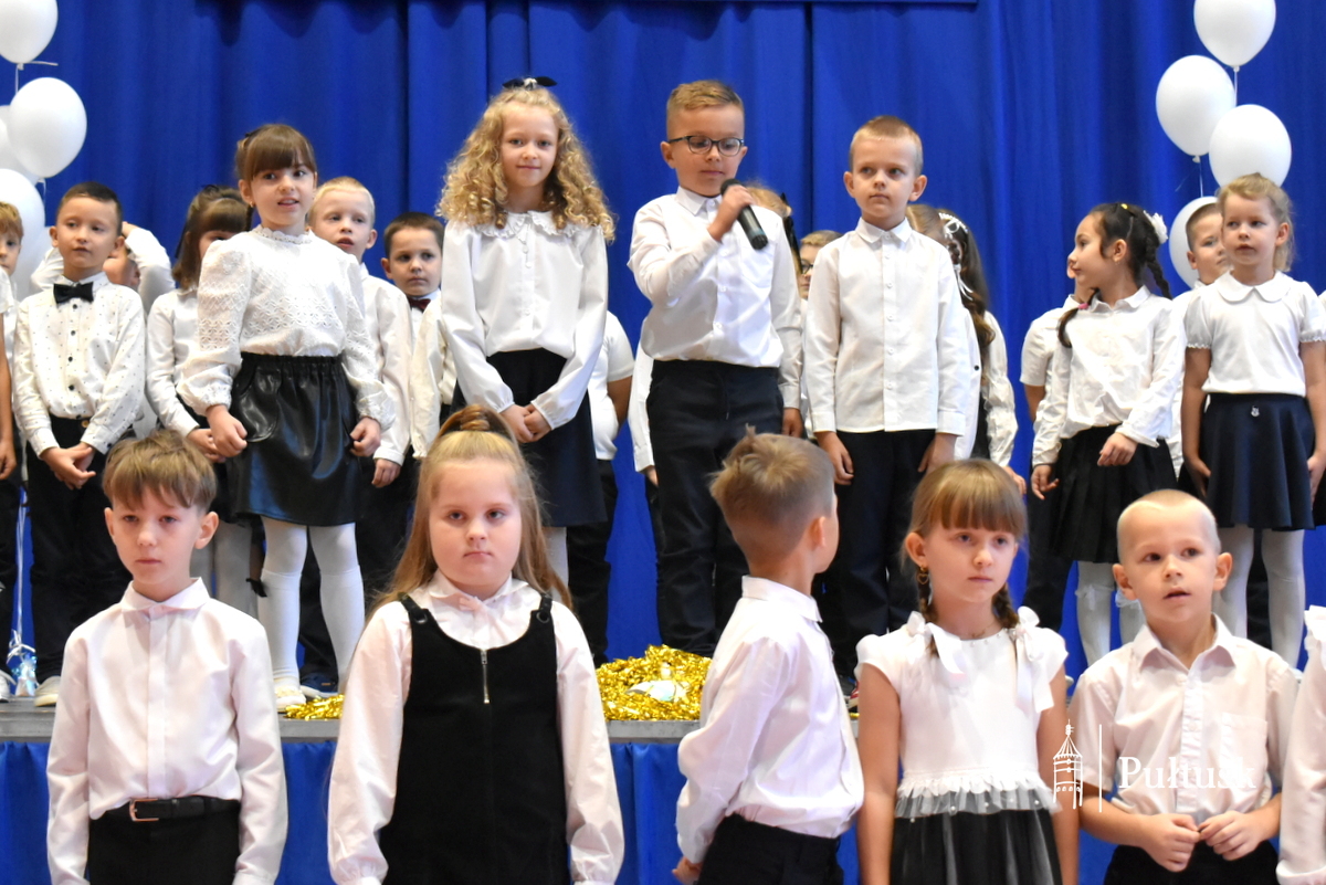 Pasowanie pierwszoklasistów w PSP nr 1 (6)