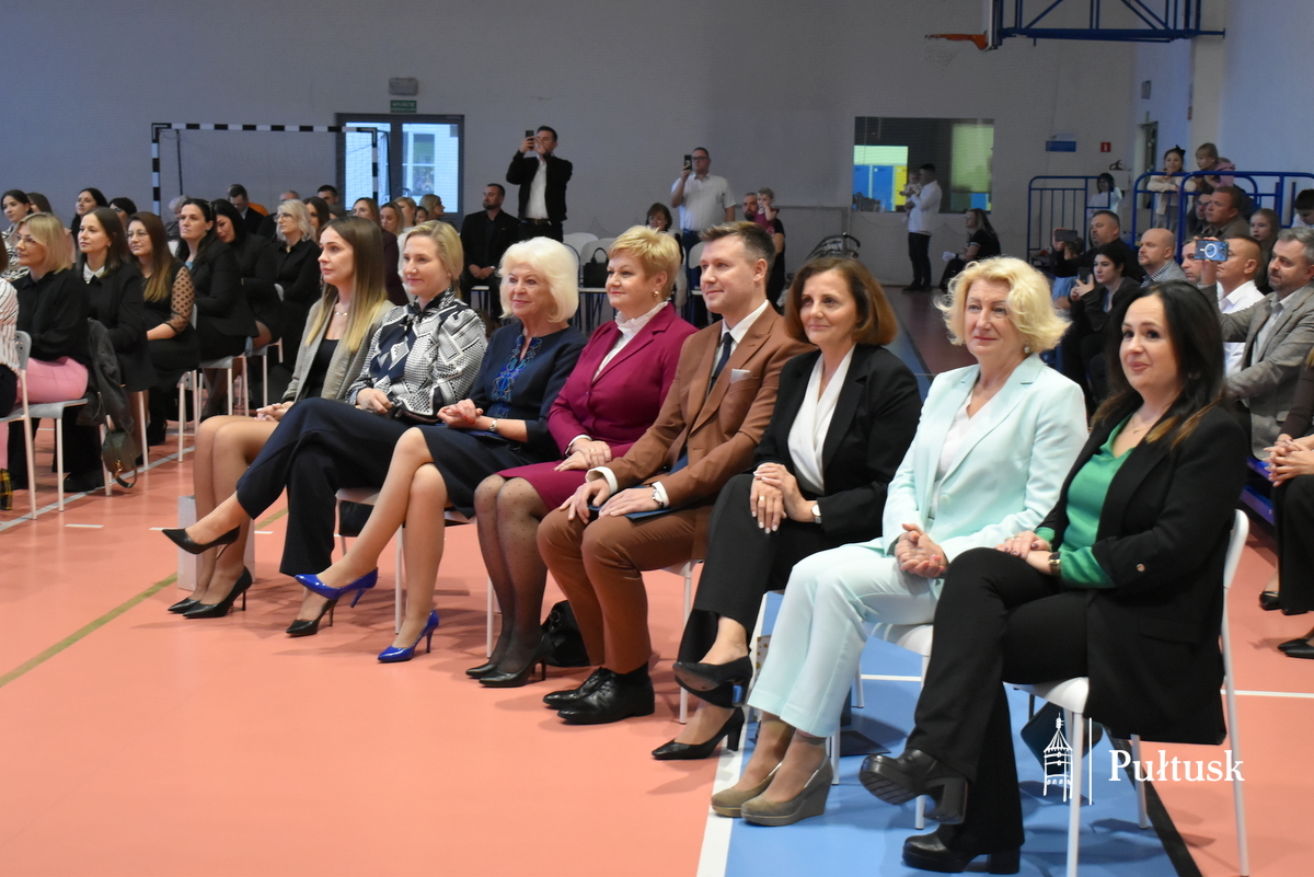 Pasowanie pierwszoklasistów w PSP nr 1 (8)