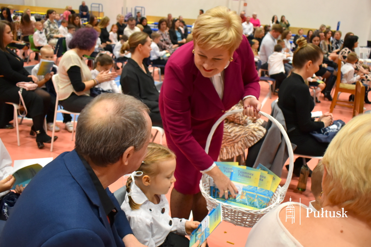 Pasowanie pierwszoklasistów w PSP nr 1 (78)