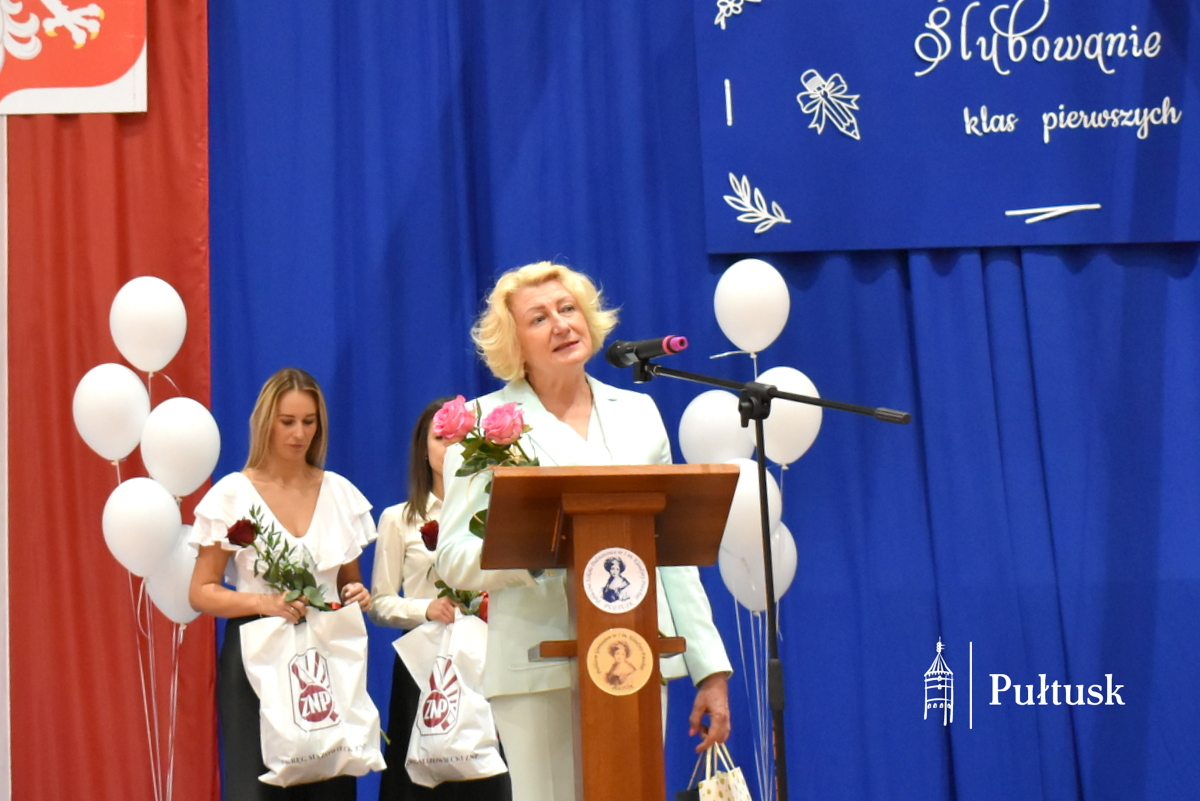 Pasowanie pierwszoklasistów w PSP nr 1 (84)