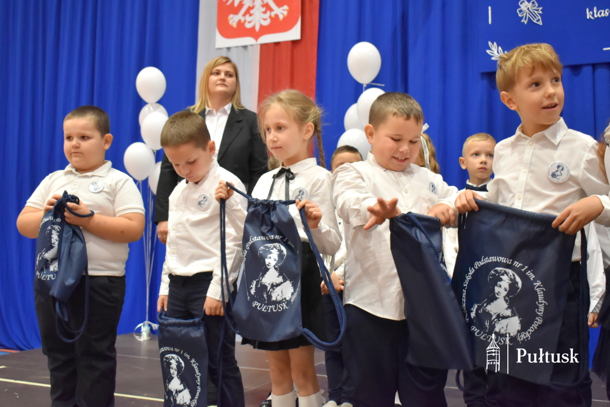 Pasowanie pierwszoklasistów w PSP nr 1 (52)