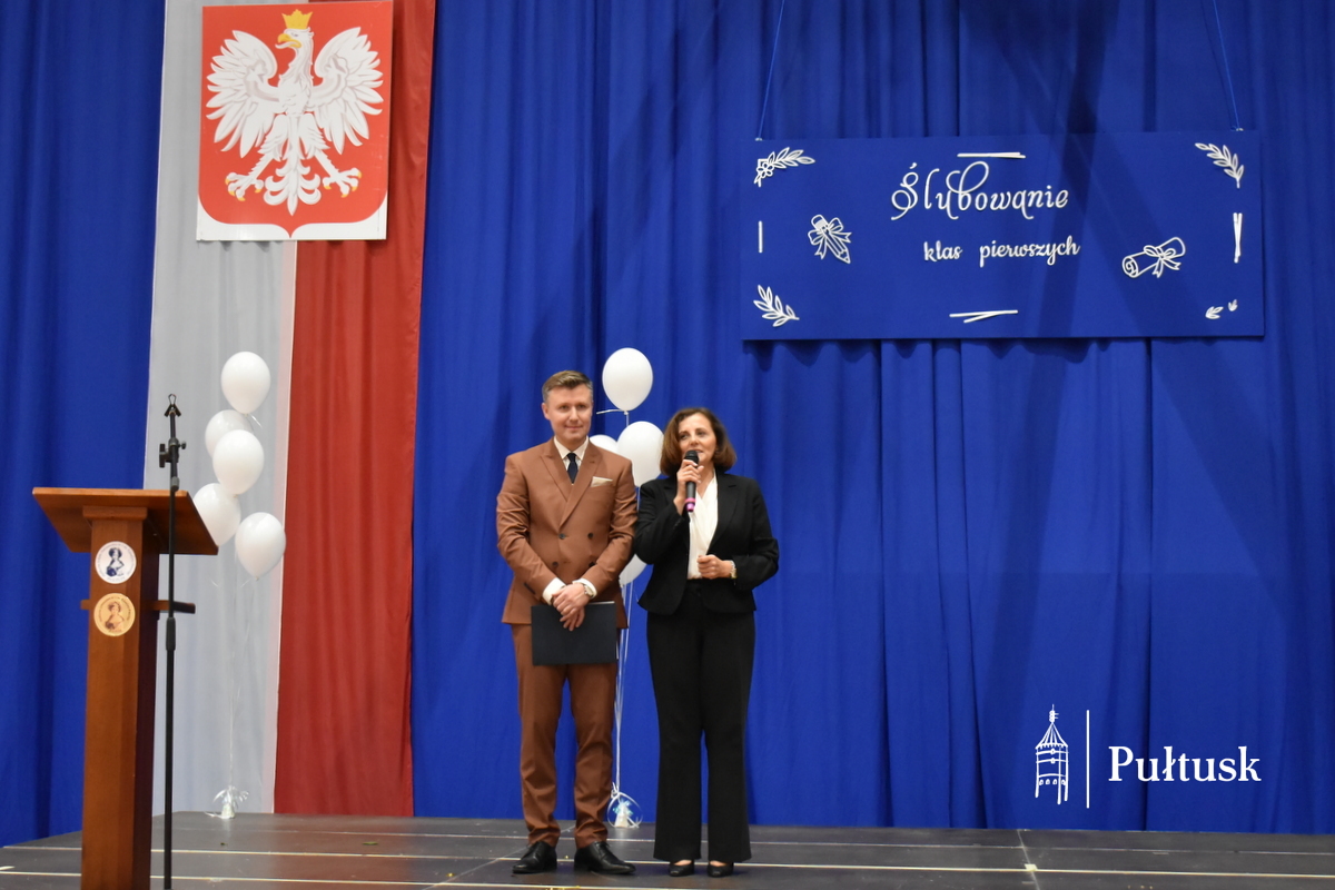 Pasowanie pierwszoklasistów w PSP nr 1 (91)