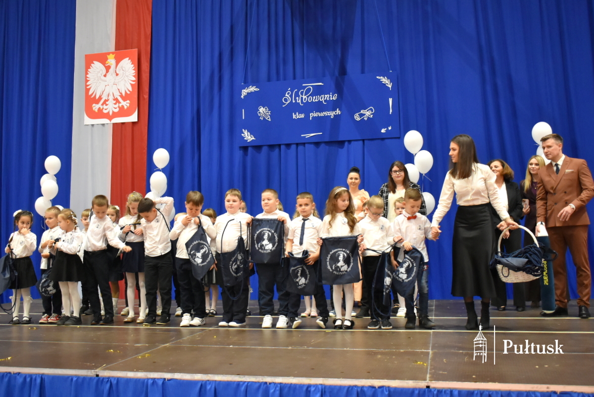 Pasowanie pierwszoklasistów w PSP nr 1 (58)