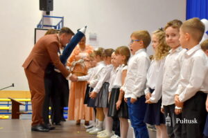 Pasowanie pierwszoklasistów w PSP nr 1 (59)