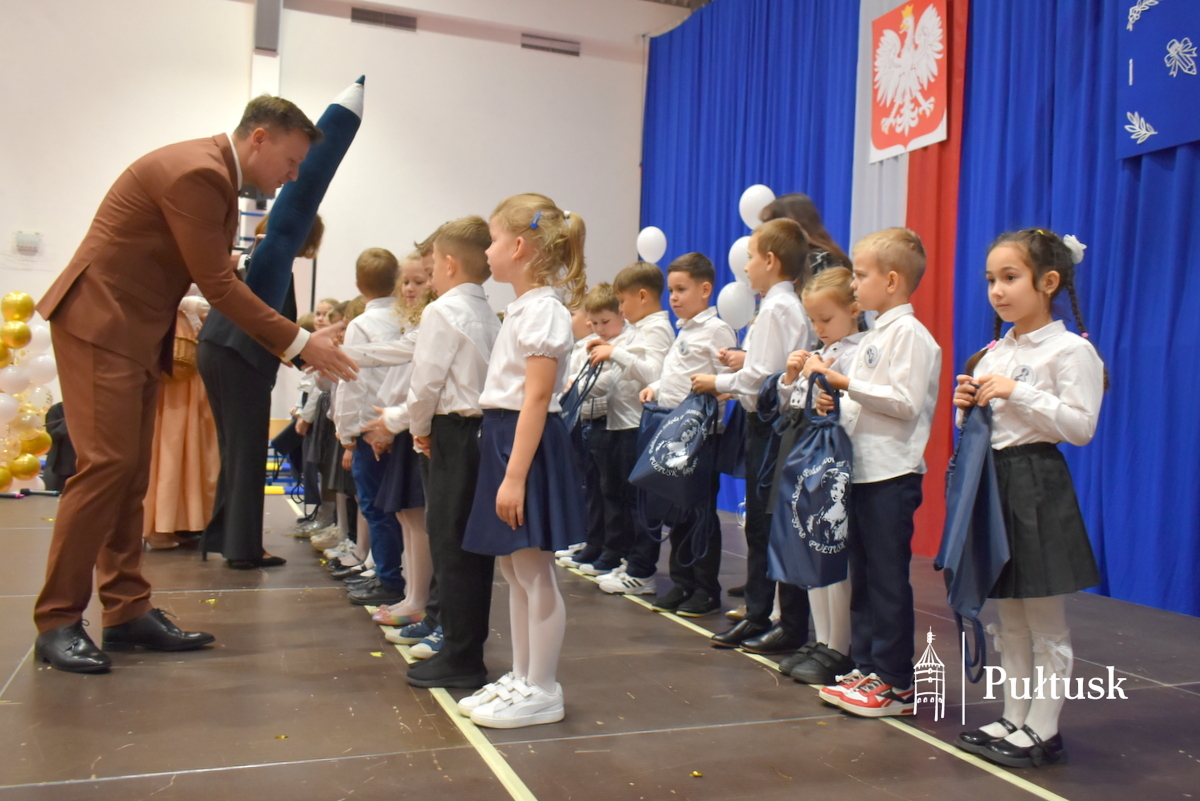 Pasowanie pierwszoklasistów w PSP nr 1 (97)