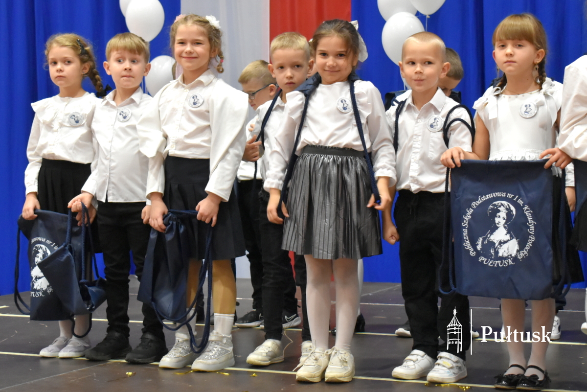 Pasowanie pierwszoklasistów w PSP nr 1 (100)