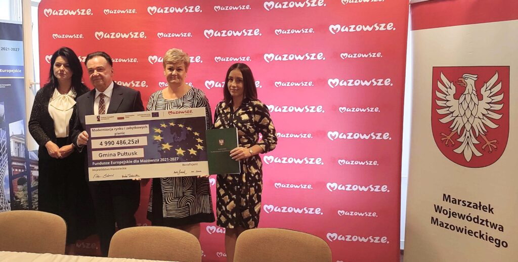 Podpisanie umowy na dofinansowanie Modernizacji rynku i zabytkowych piwnic (2)