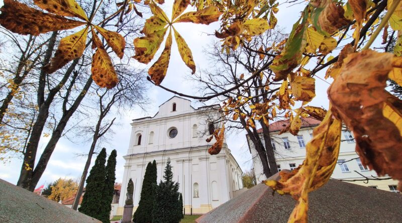 Jesienny pejzaż Pułtuska 90