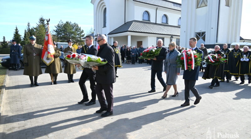 UROCZYSTOŚCI UPAMIĘTNIAJĄCE OFIARY KATYNIA I KATASTROFY SMOLEŃSKIEJ W PUŁTUSKU 28