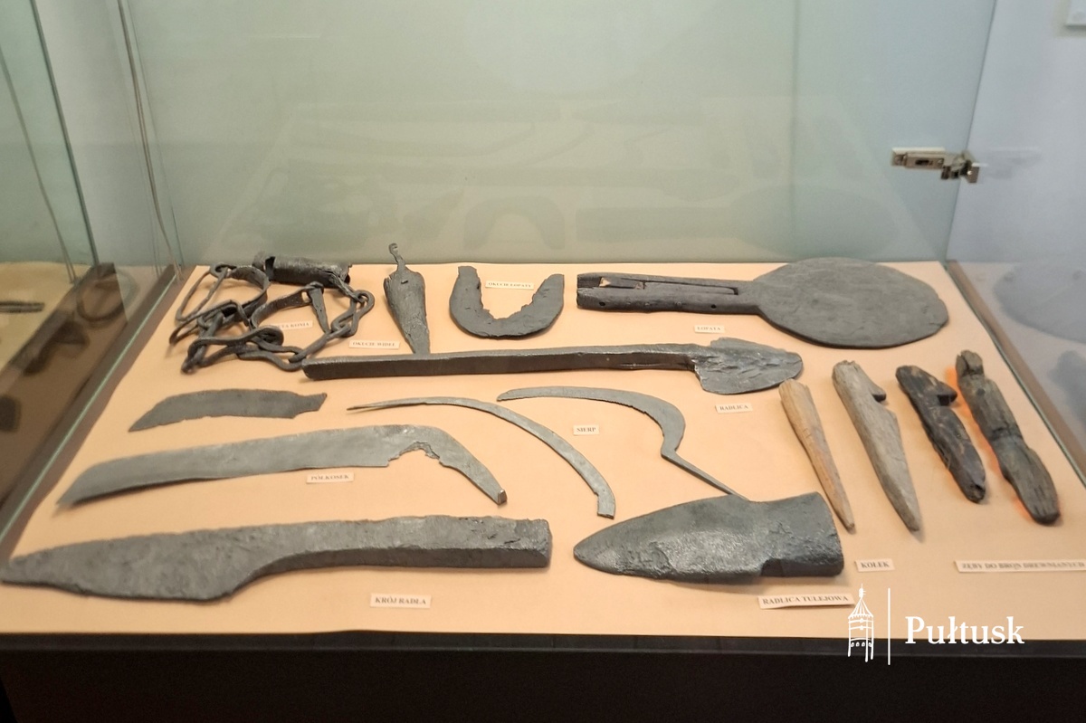 XIII Pułtuska Noc Muzeów - Wystawy w Muzeum Regionalnym (16)