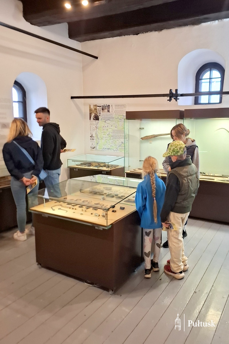 XIII Pułtuska Noc Muzeów - Wystawy w Muzeum Regionalnym (20)