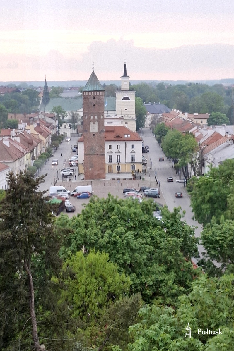 XIII Pułtuska Noc Muzeów - Widok na Rynek z wieży Domu Polonii