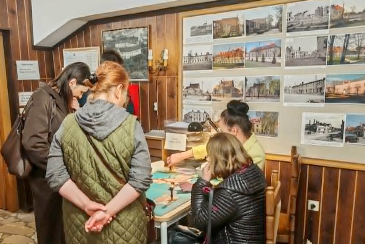 XIII Pułtuska Noc Muzeów - Zwiedzanie Pułtuskiego Oddziału Archiwum Państwowego w Warszawie (2)