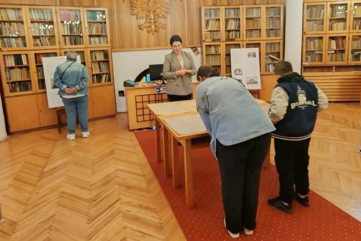XIII Pułtuska Noc Muzeów - Zwiedzanie Pułtuskiego Oddziału Archiwum Państwowego w Warszawie (3)