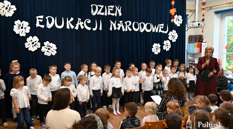 Obchody Dnia Edukacji Narodowej w Przedszkolu Miejskim nr 4 w Pułtusku (6)
