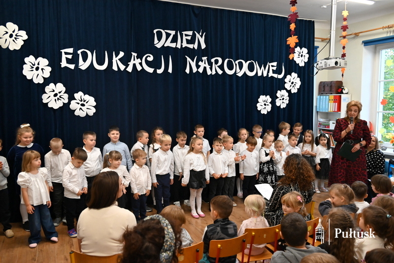 Obchody Dnia Edukacji Narodowej w Przedszkolu Miejskim nr 4 w Pułtusku (6)