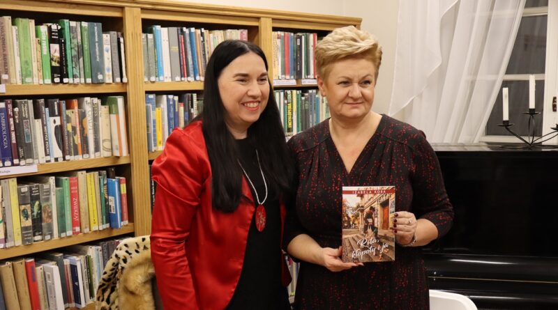 Promocja debiutanckiej powieści Izabeli Koby-Mierzejewskiej w Pułtuskiej Bibliotece Publicznej (27)